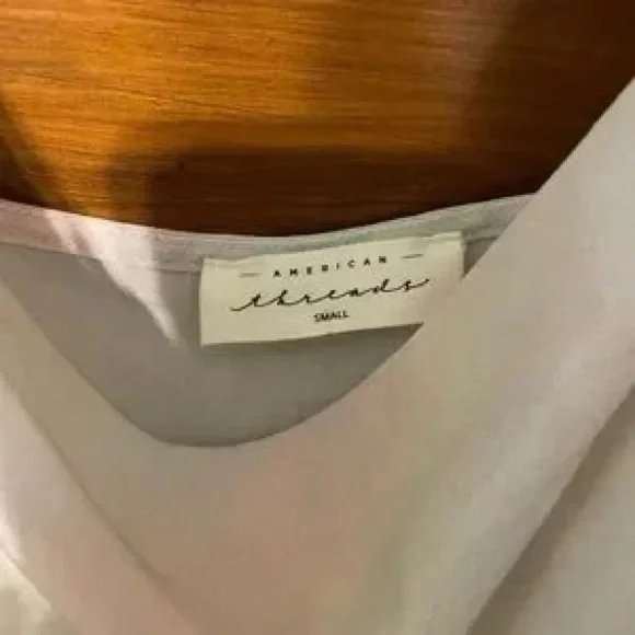 American Threads Iridescent Tank Top - Picture 4 of 4